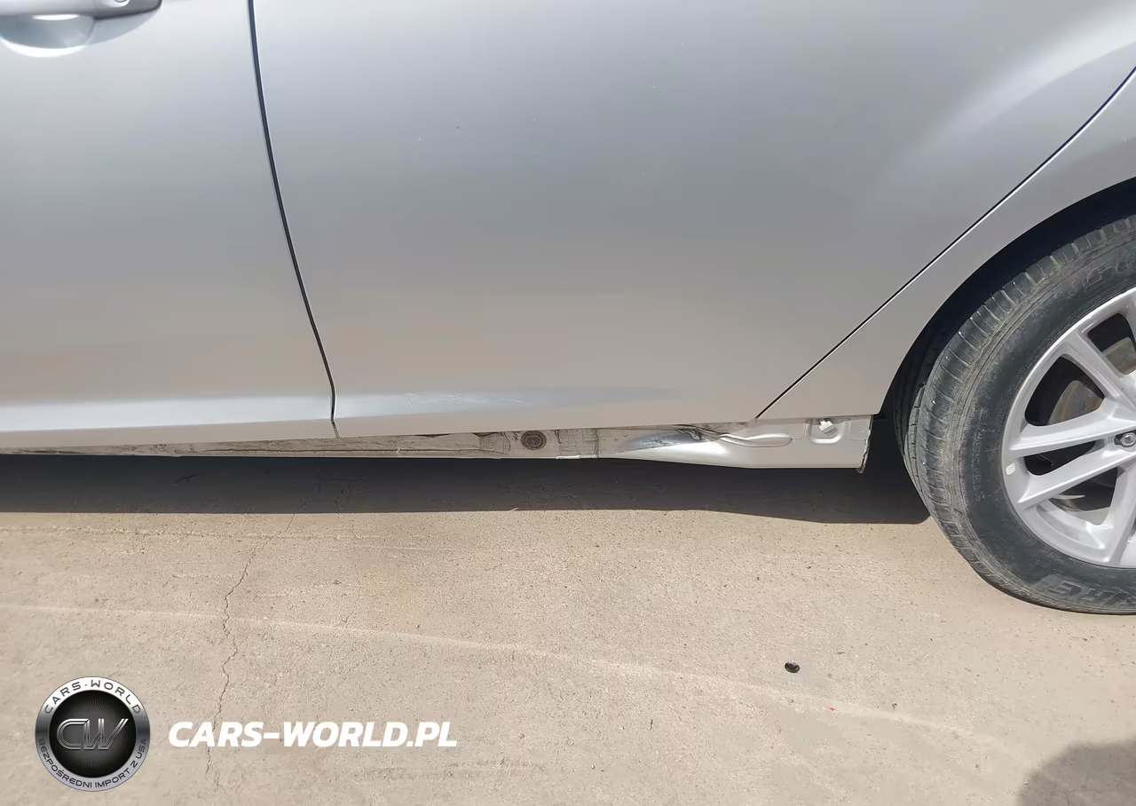 2017 Ford Focus Se VIN:1FADP3F24HL288435 - 12