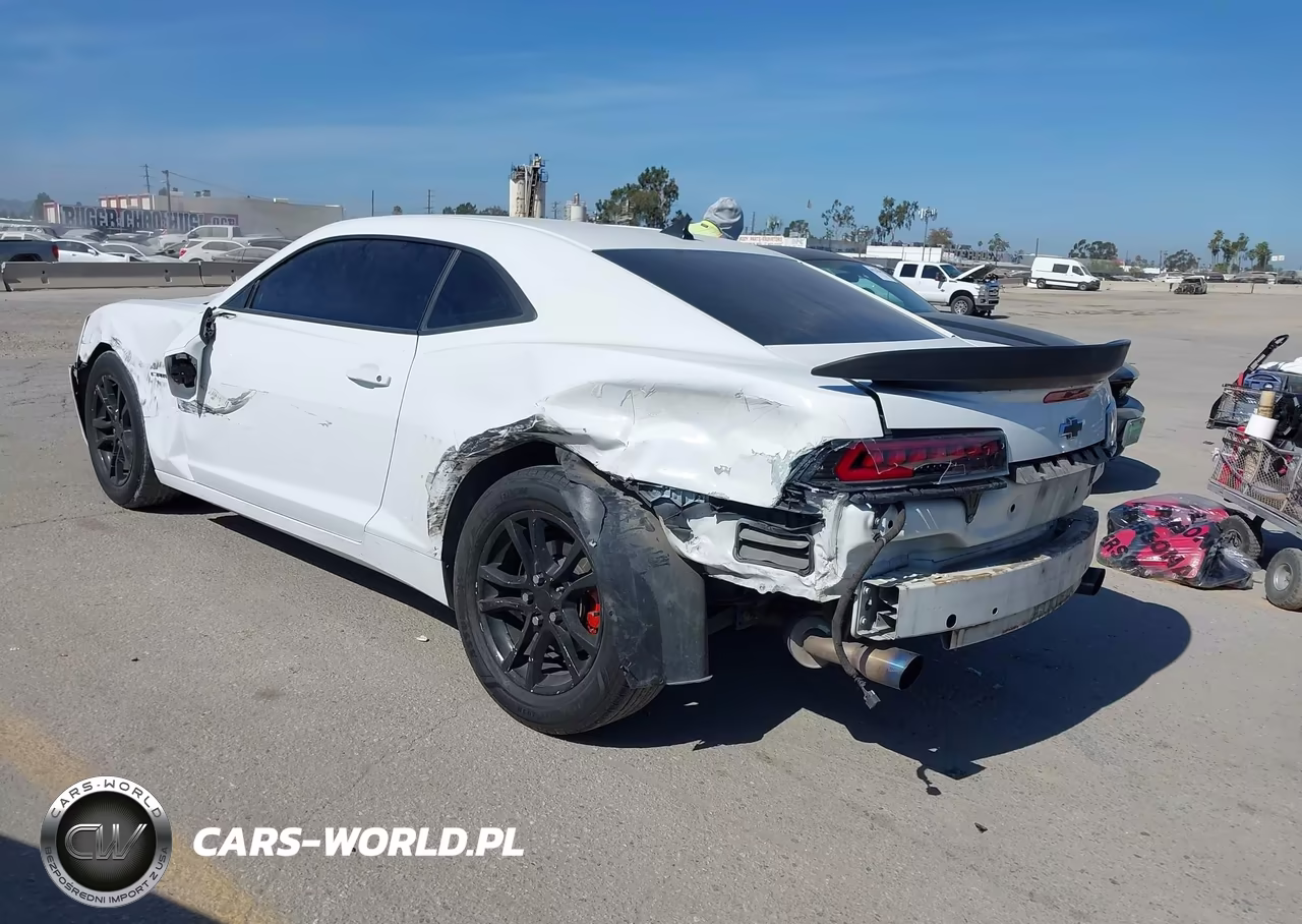 2015 Chevrolet Camaro 1Ls VIN:2G1FA1E30F9151105 - 3