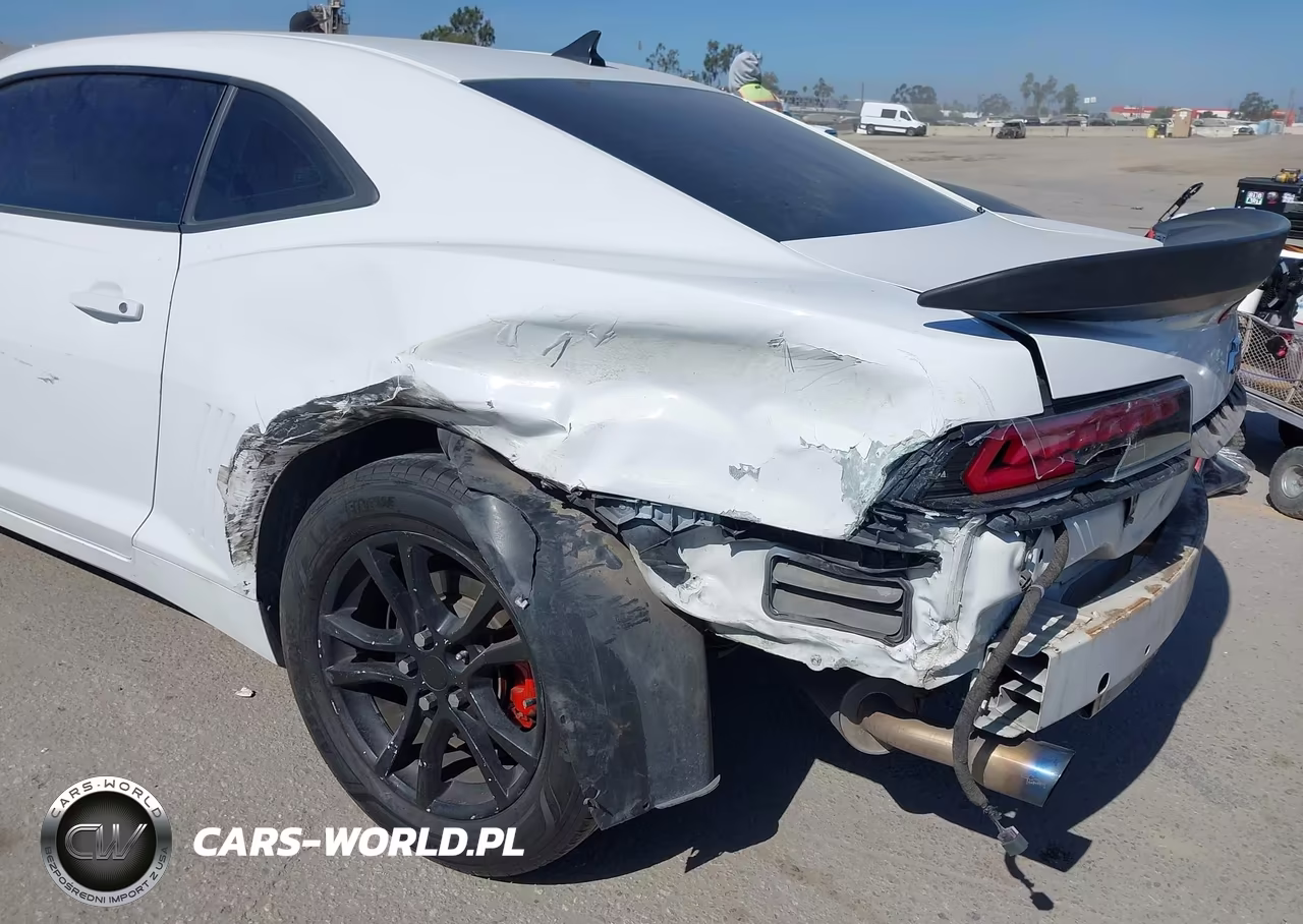 2015 Chevrolet Camaro 1Ls VIN:2G1FA1E30F9151105 - 6