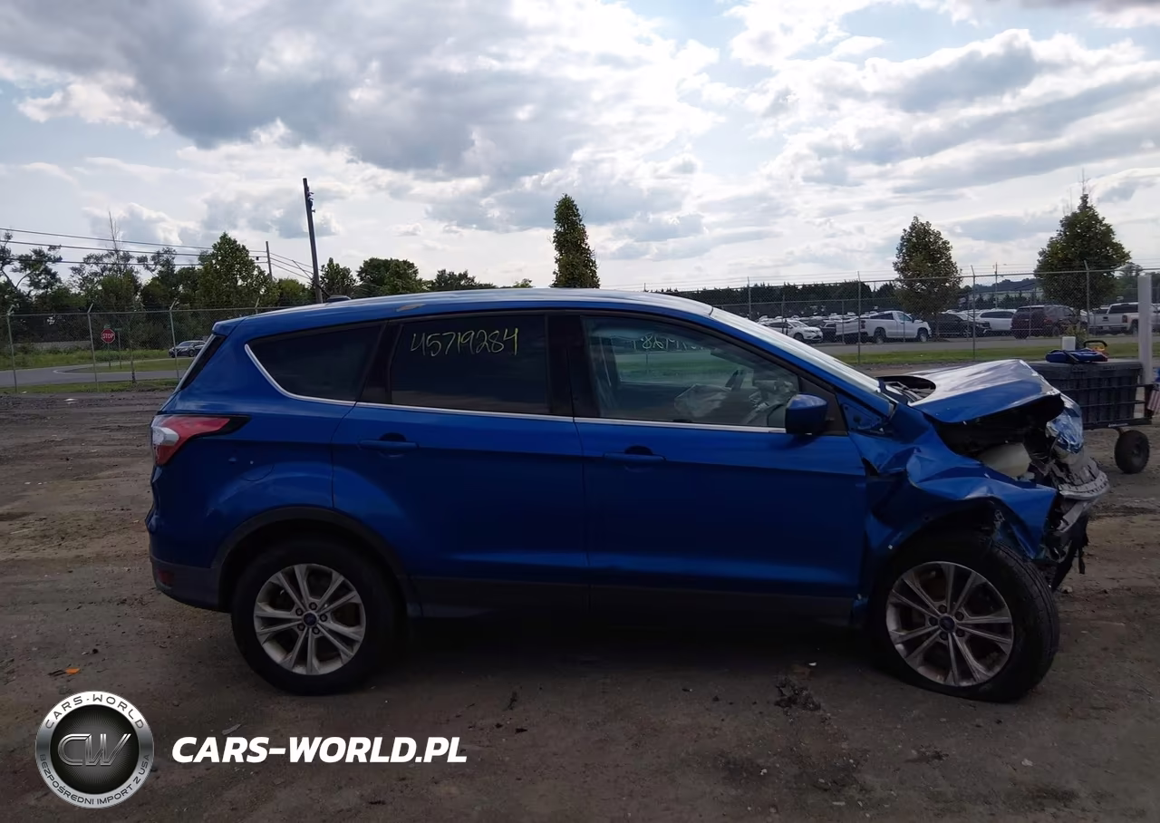 2017 Ford Escape Se VIN:1FMCU9GD8HUC35437 - 13