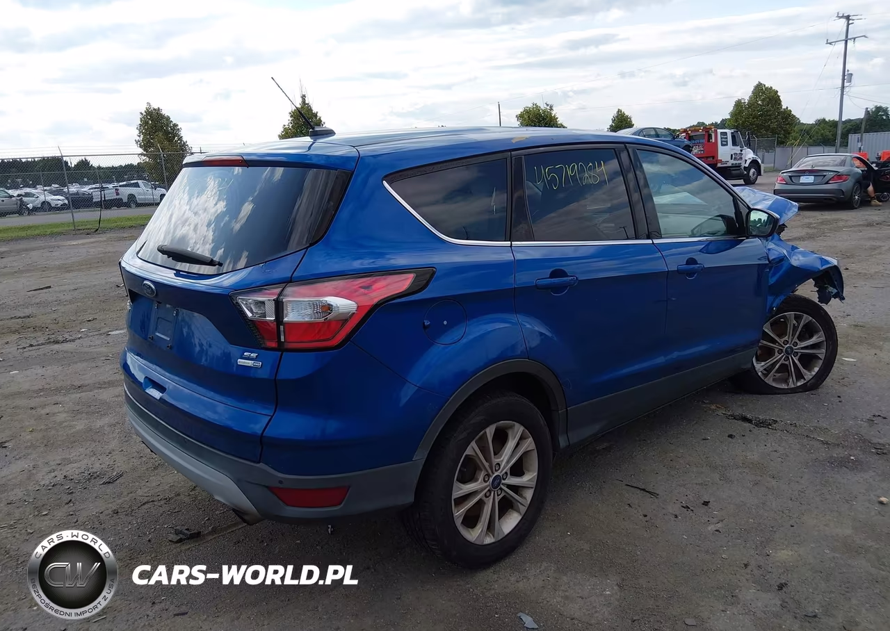 2017 Ford Escape Se VIN:1FMCU9GD8HUC35437 - 4