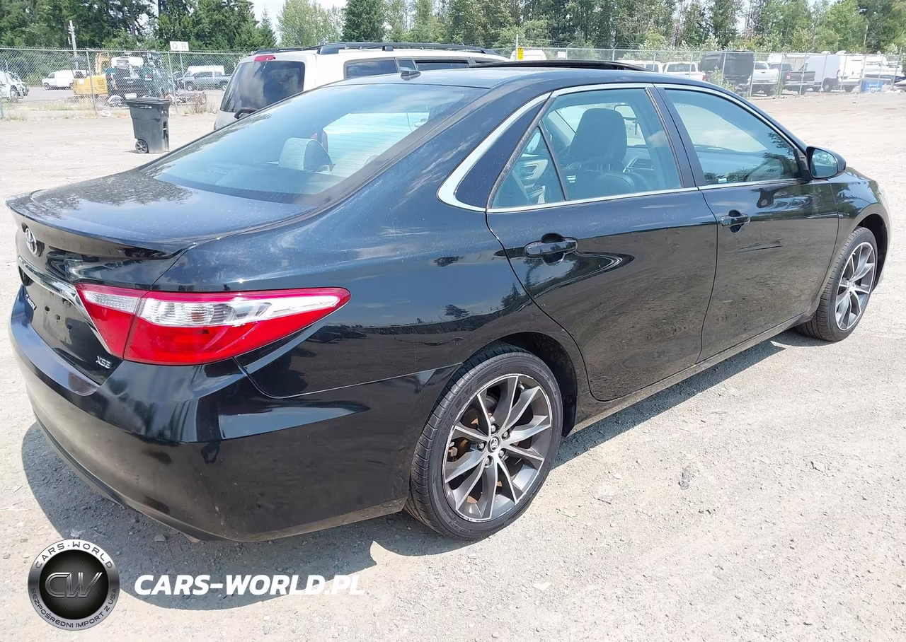 2015 Toyota Camry Xse V6 VIN:4T1BK1FK2FU554252 - 4