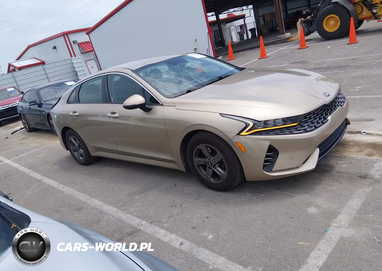 2021 Kia K5 Lxs – zdjęcie 1 z 17