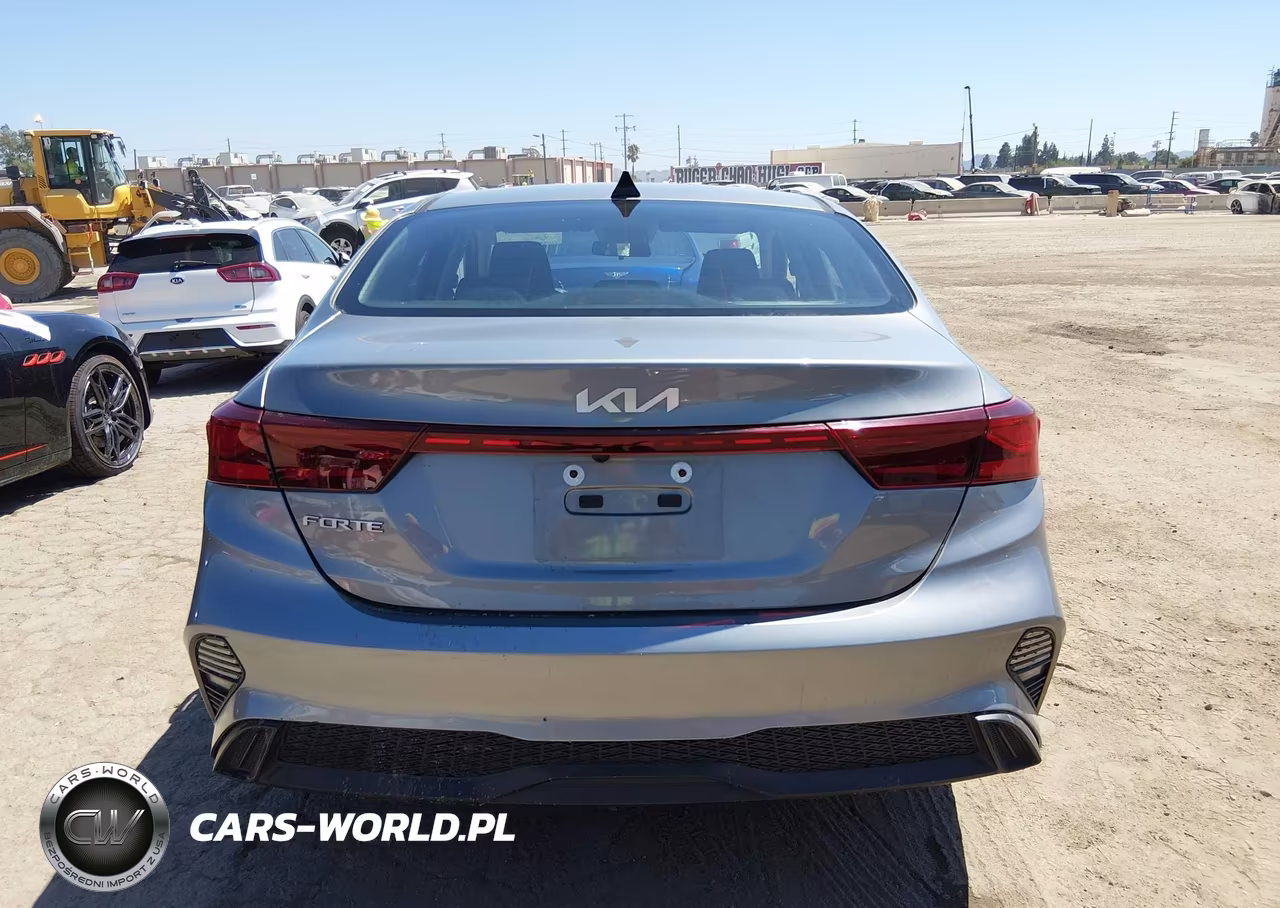 2022 Kia Forte Lxs VIN:3KPF24AD7NE457335 - 16