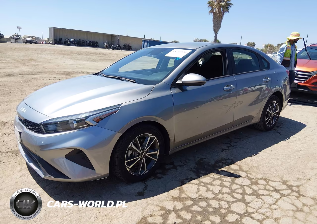 2022 Kia Forte Lxs VIN:3KPF24AD7NE457335 - 2