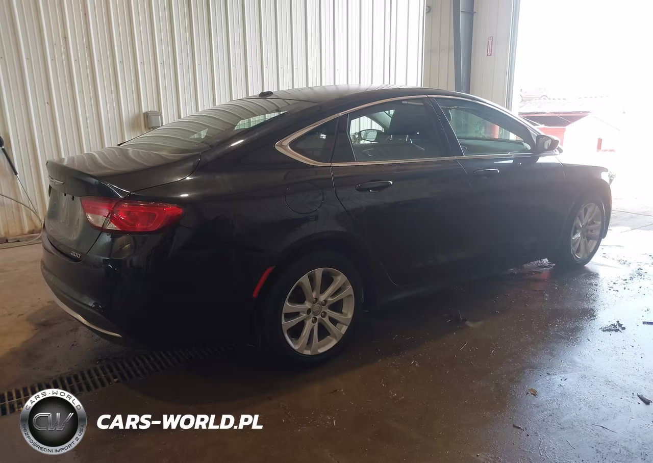 2015 Chrysler 200 Limited VIN:1C3CCCAB5FN525786 - 4