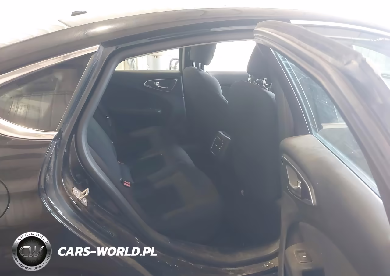 2015 Chrysler 200 Limited VIN:1C3CCCAB5FN525786 - 8