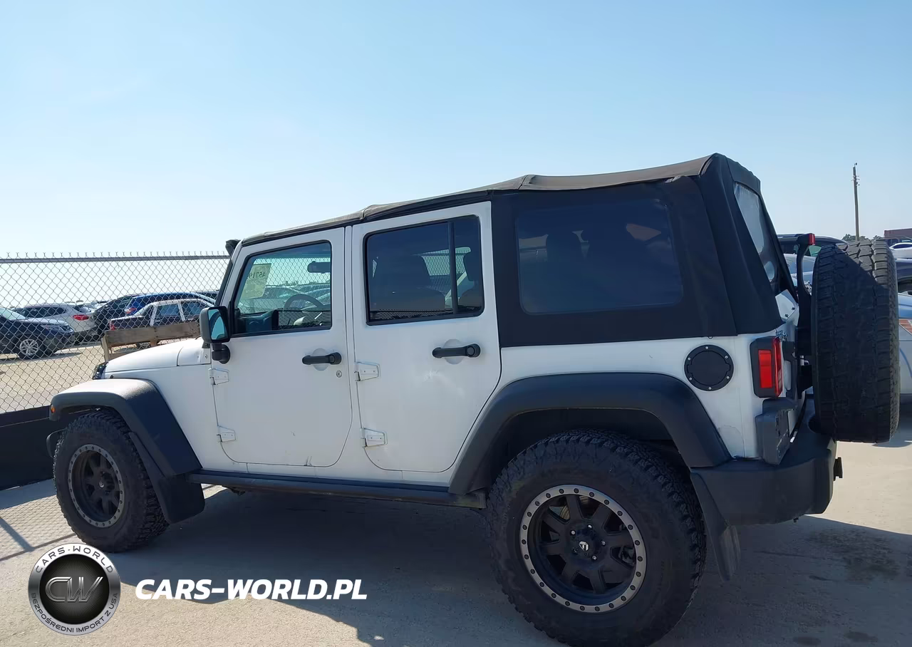 2008 Jeep Wrangler Unlimited Rubicon VIN:1J4GA69108L591364 - 14