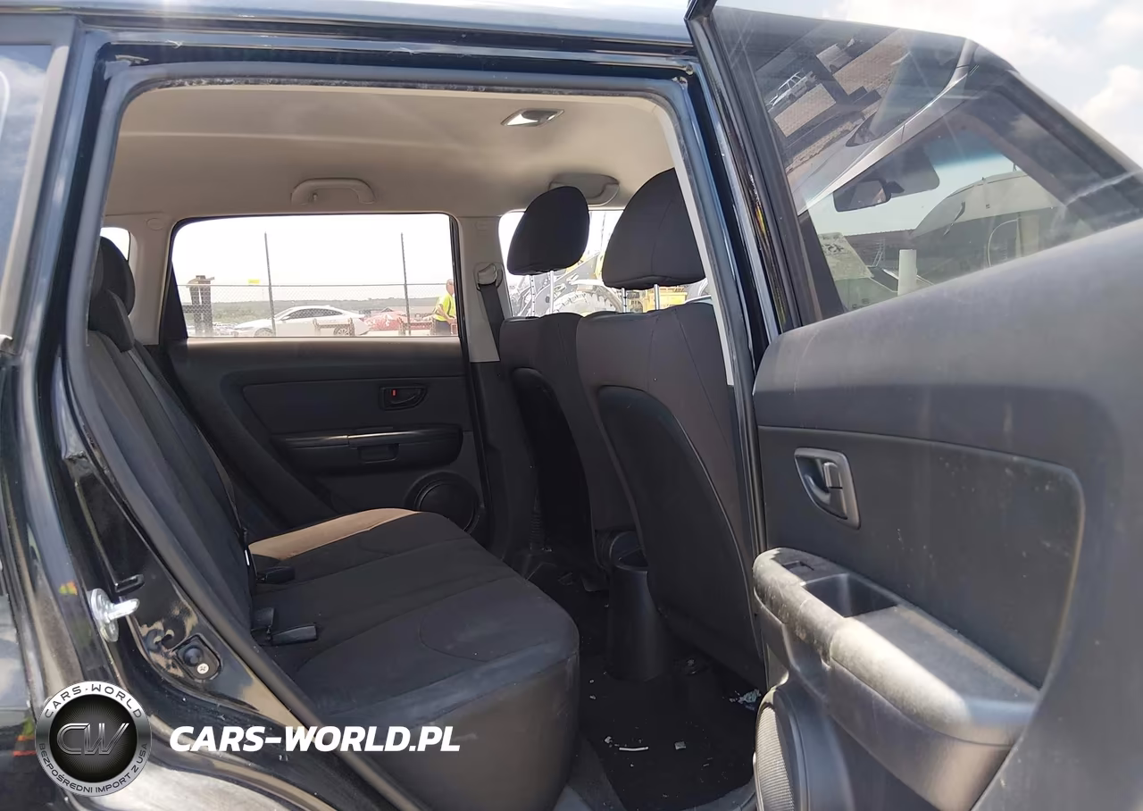 2013 Kia Soul VIN:KNDJT2A50D7750318 - 8