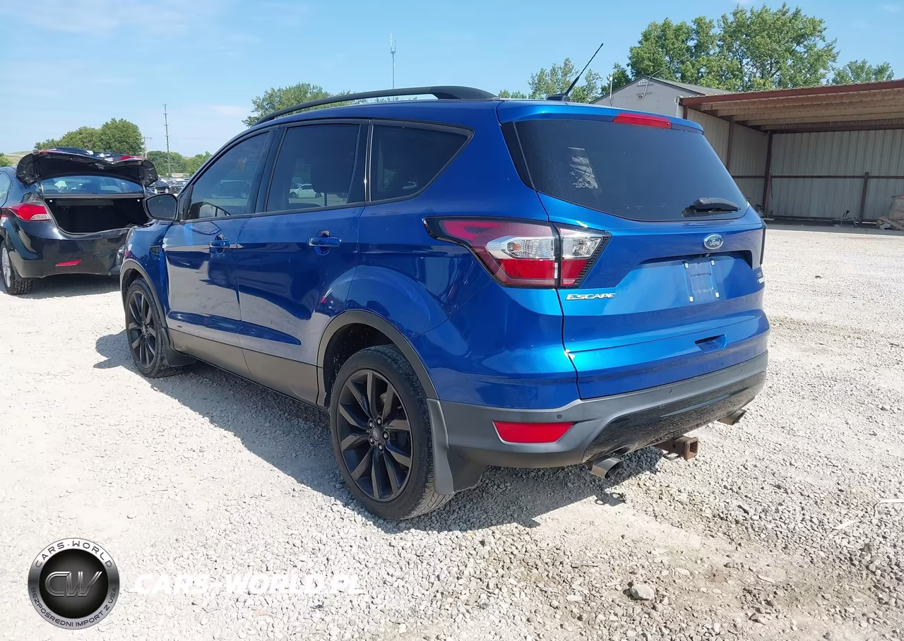 2017 Ford Escape Se VIN:1FMCU0GDXHUC63221 - 3