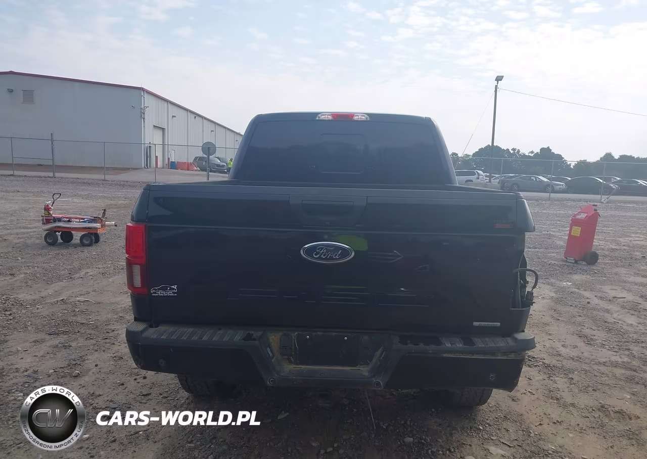2018 Ford F-150 Xlt VIN:1FTEW1CP2JKC66242 - 16