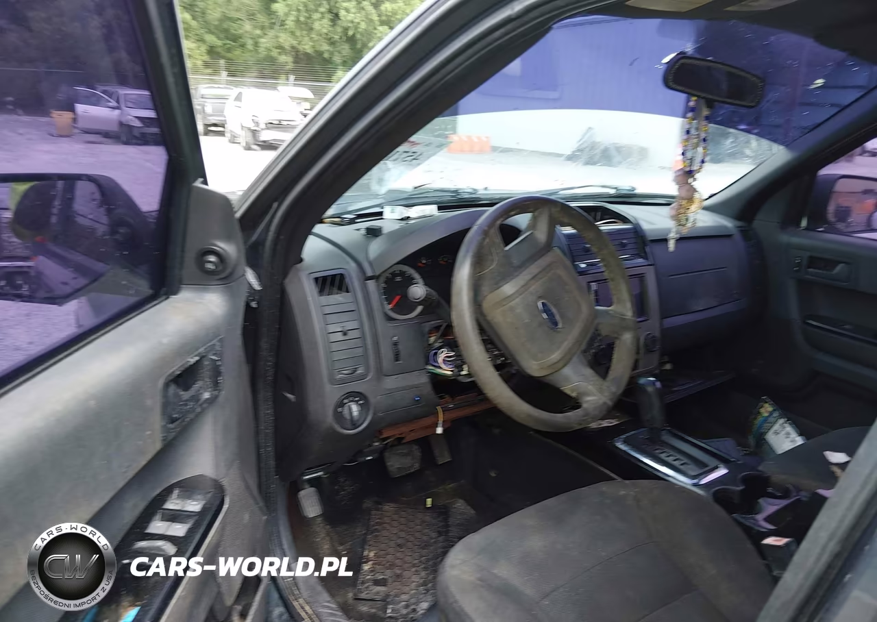 2008 Ford Escape Xlt VIN:1FMCU03Z18KC68370 - 7