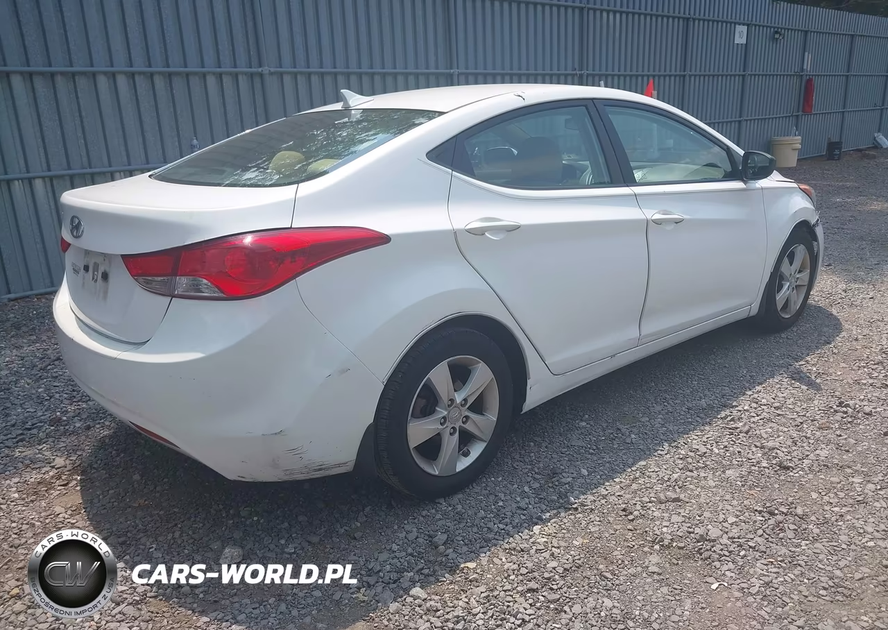 2013 Hyundai Elantra Gls VIN:5NPDH4AE3DH371030 - 4