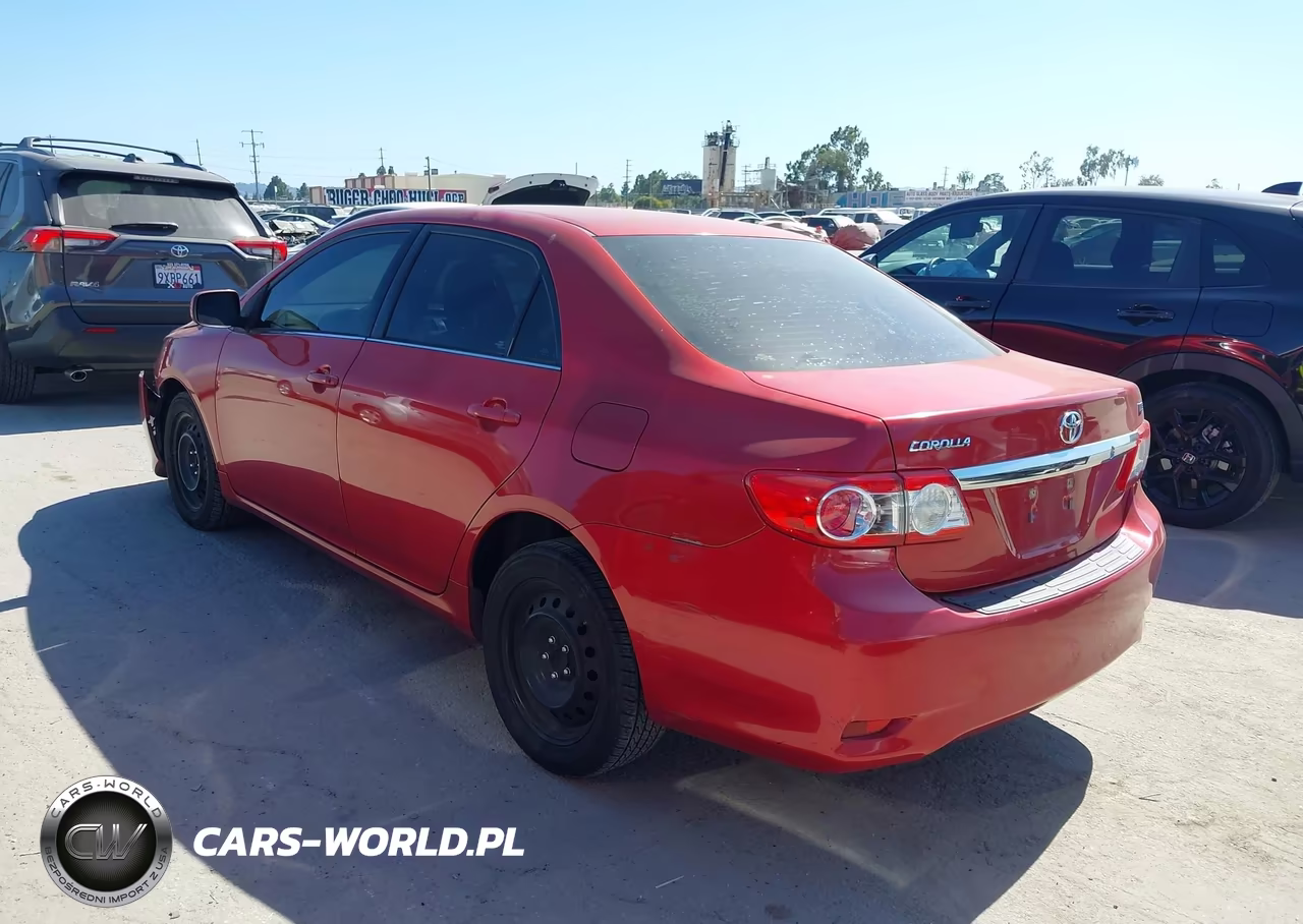 2013 Toyota Corolla Le VIN:5YFBU4EE3DP087638 - 3
