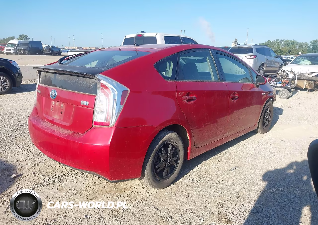 2013 Toyota Prius Two VIN:JTDKN3DU4D5640987 - 4