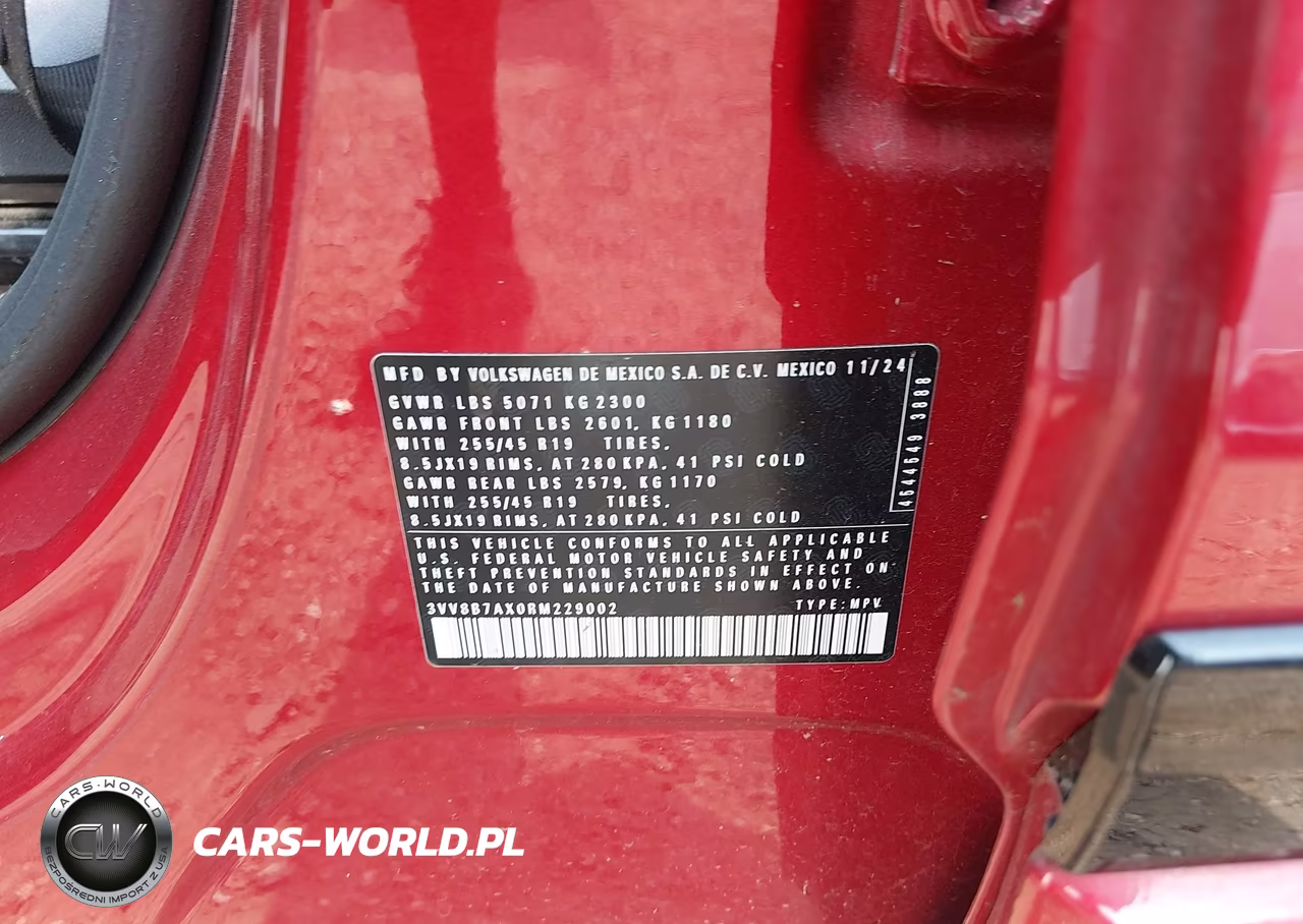 2024 Volkswagen Tiguan 2.0T Se R-Line Black VIN:3VV8B7AX0RM229002 - 9