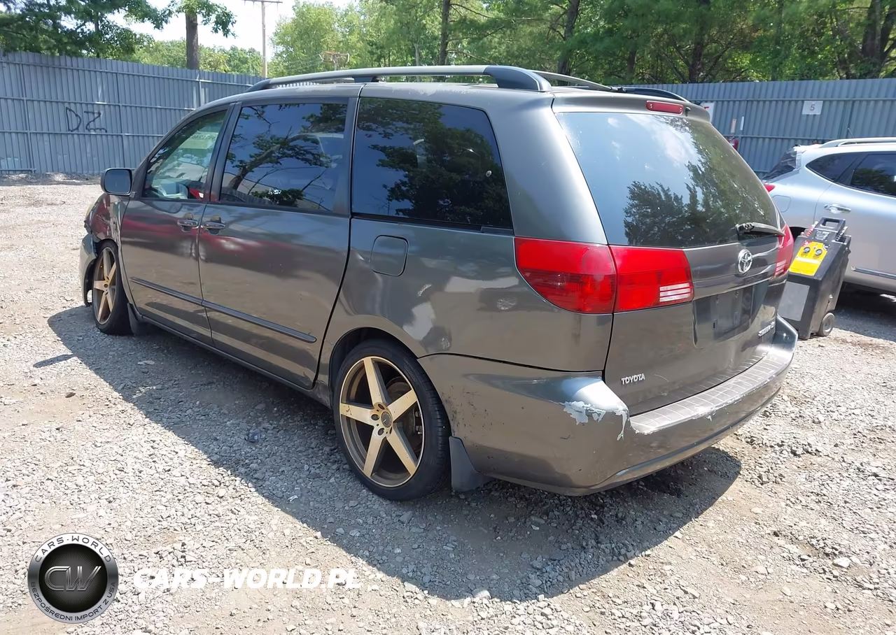 2005 Toyota Sienna Le VIN:5TDZA23C55S257987 - 3