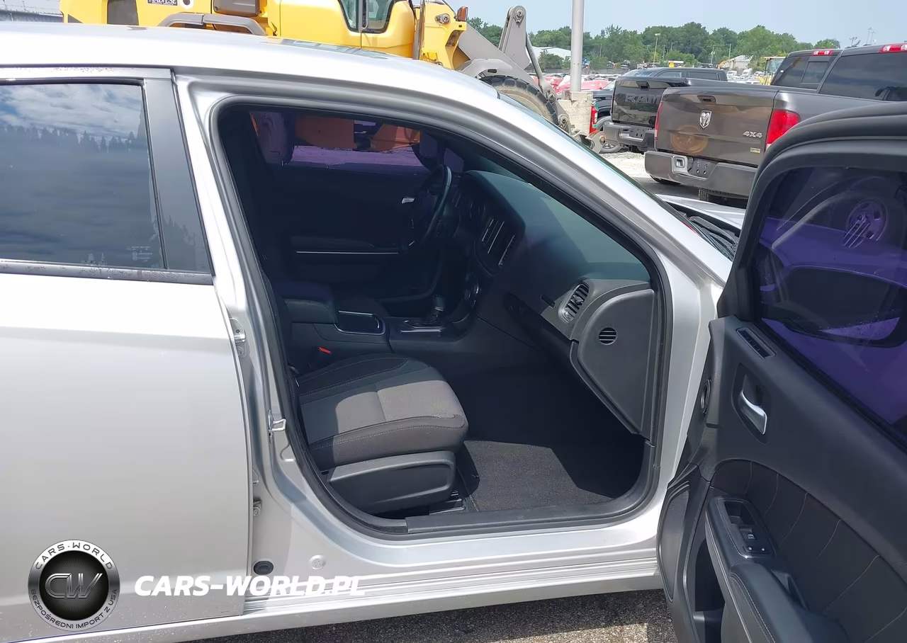 2020 Dodge Charger Sxt Rwd VIN:2C3CDXBG8LH190154 - 5