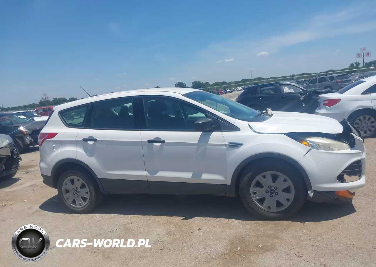 2016 Ford Escape S VIN:1FMCU0F7XGUA38629 - 13