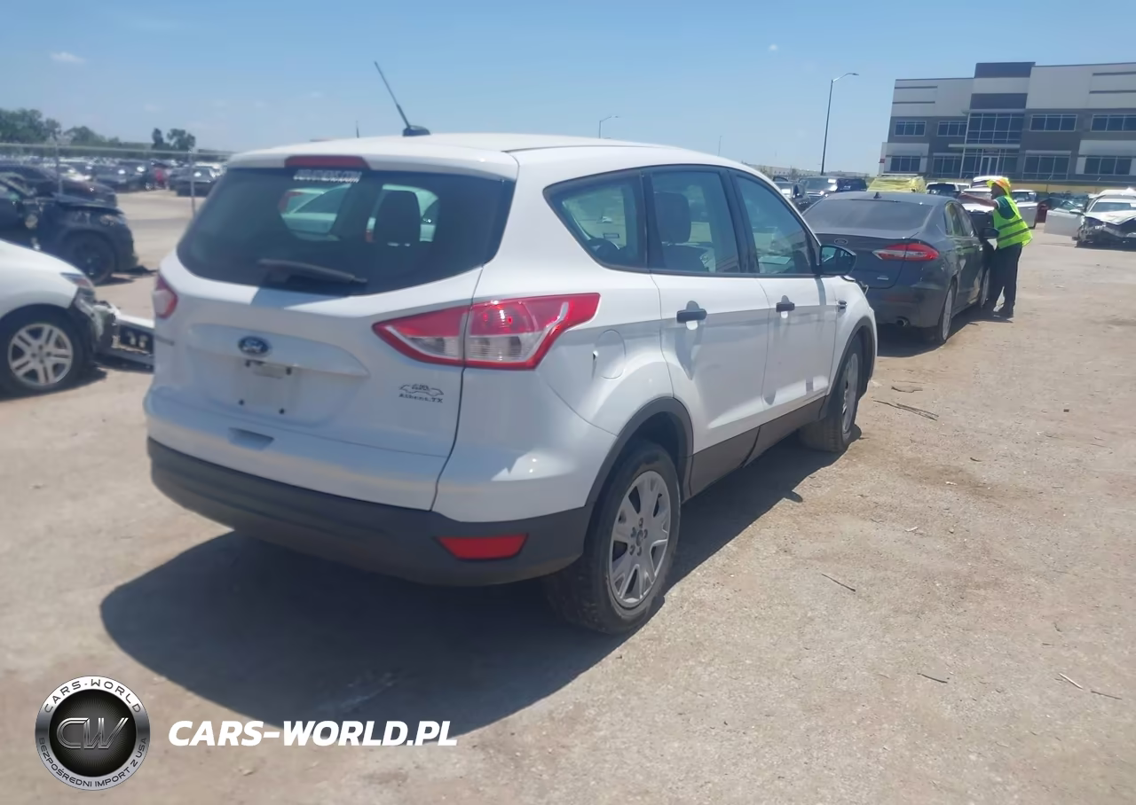 2016 Ford Escape S VIN:1FMCU0F7XGUA38629 - 4