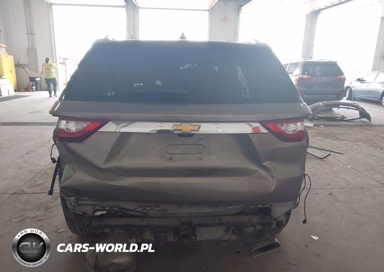 2019 Chevrolet Traverse Premier VIN:1GNEVKKW5KJ196476 - 17