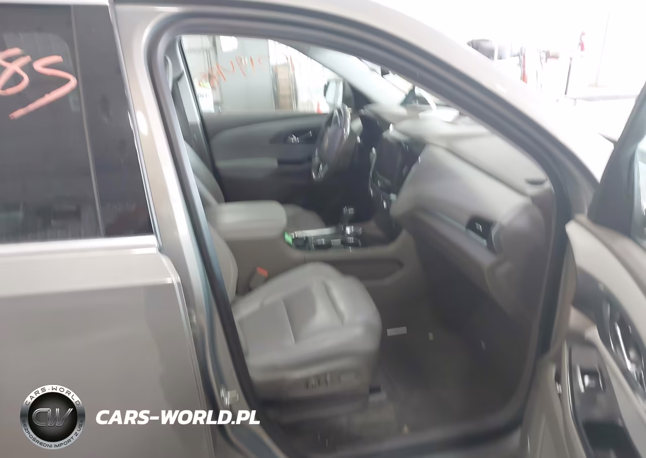 2019 Chevrolet Traverse Premier VIN:1GNEVKKW5KJ196476 - 5