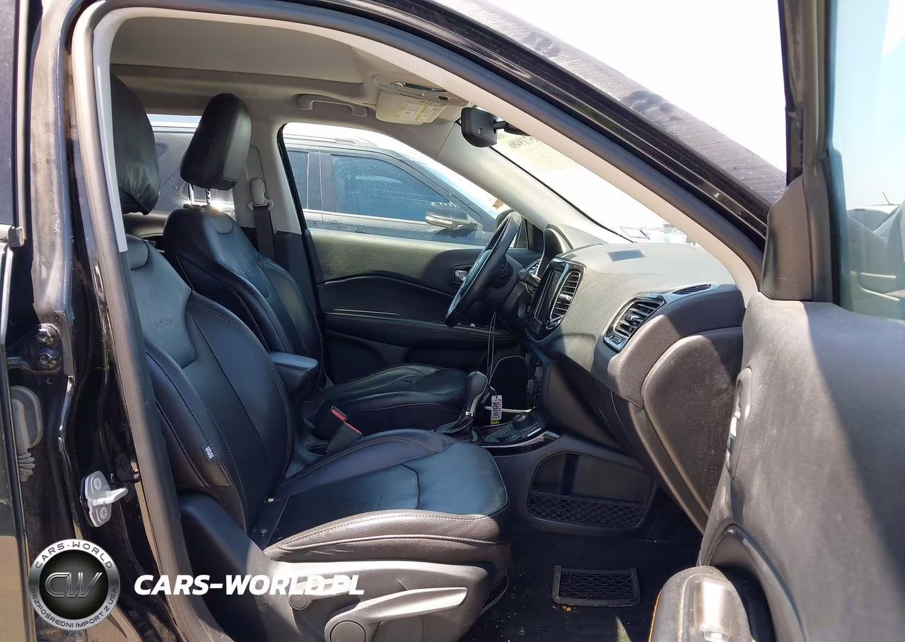 2019 Jeep Compass Limited 4X4 VIN:3C4NJDCB5KT596526 - 5