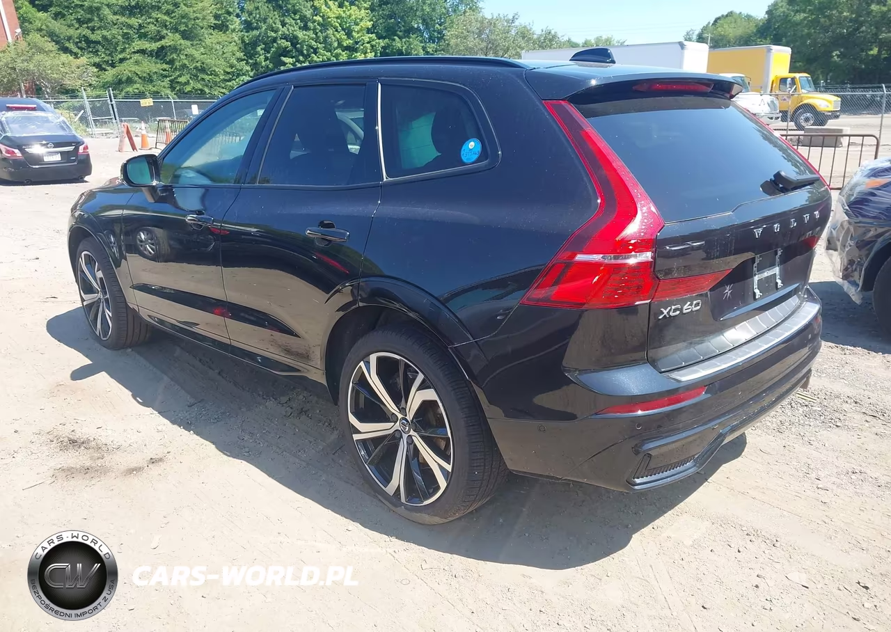 2023 Volvo Xc60 B6 Ultimate Dark Theme VIN:YV4062RX6P1300590 - 3