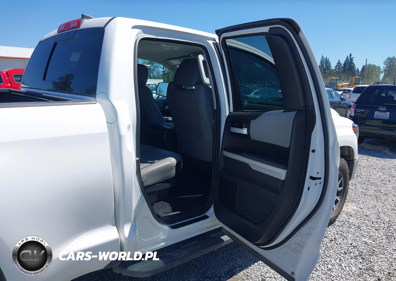 2021 Toyota Tundra Limited VIN:5TFBY5F10MX970362 - 8