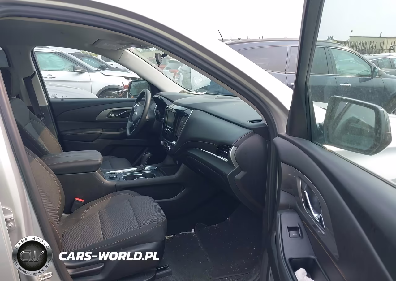2018 Chevrolet Traverse Ls VIN:1GNERFKW0JJ230947 - 5