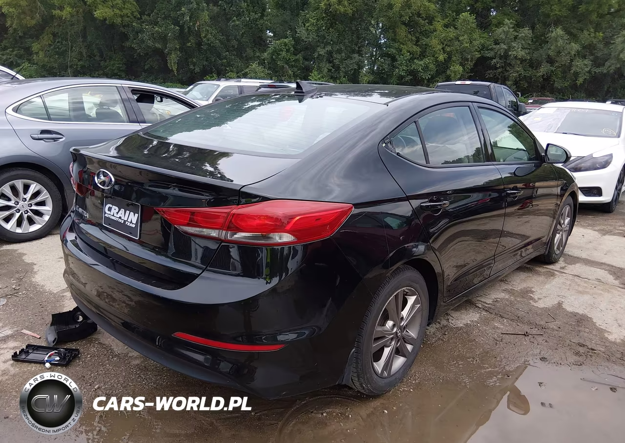 2017 Hyundai Elantra Se VIN:5NPD84LF1HH081350 - 4