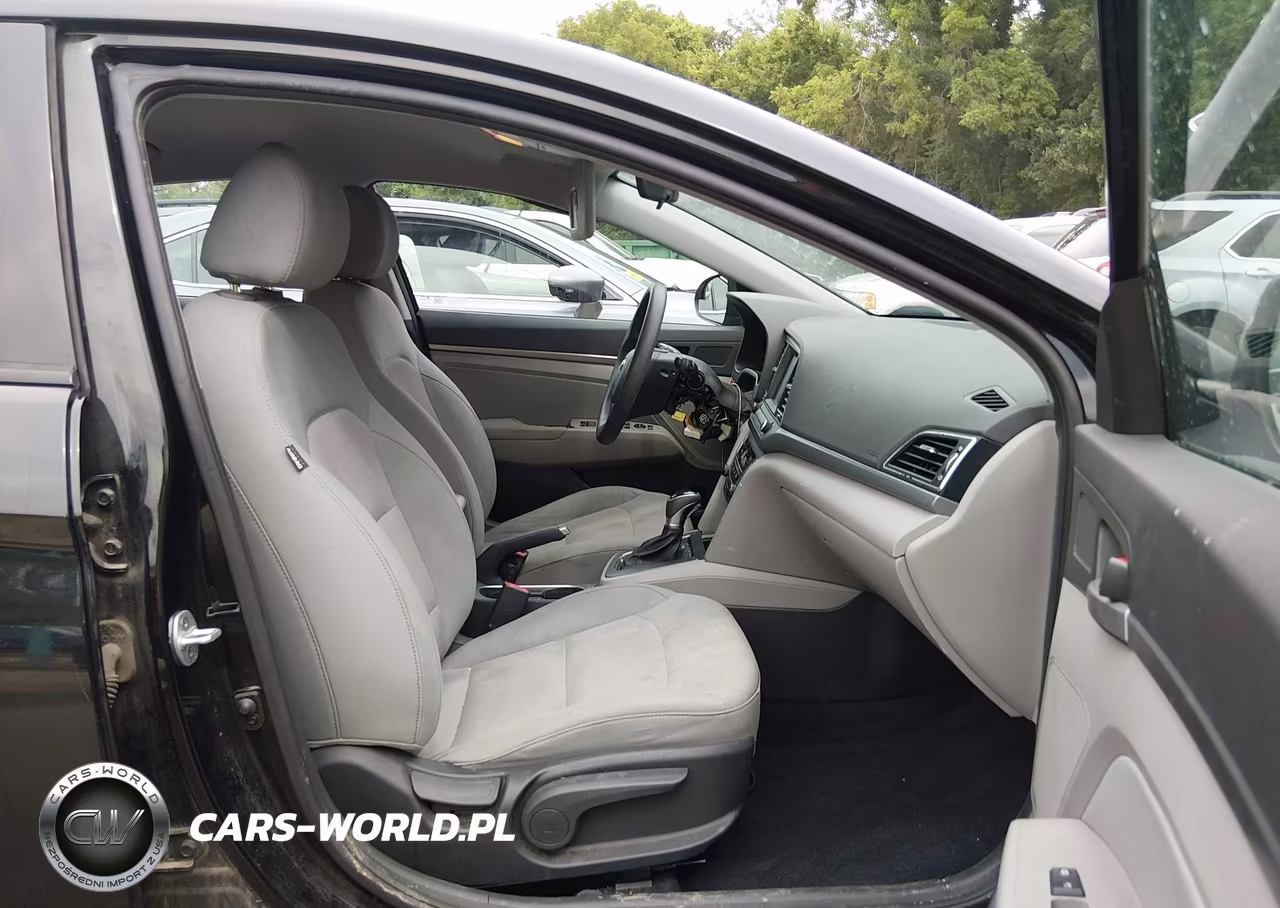 2017 Hyundai Elantra Se VIN:5NPD84LF1HH081350 - 5