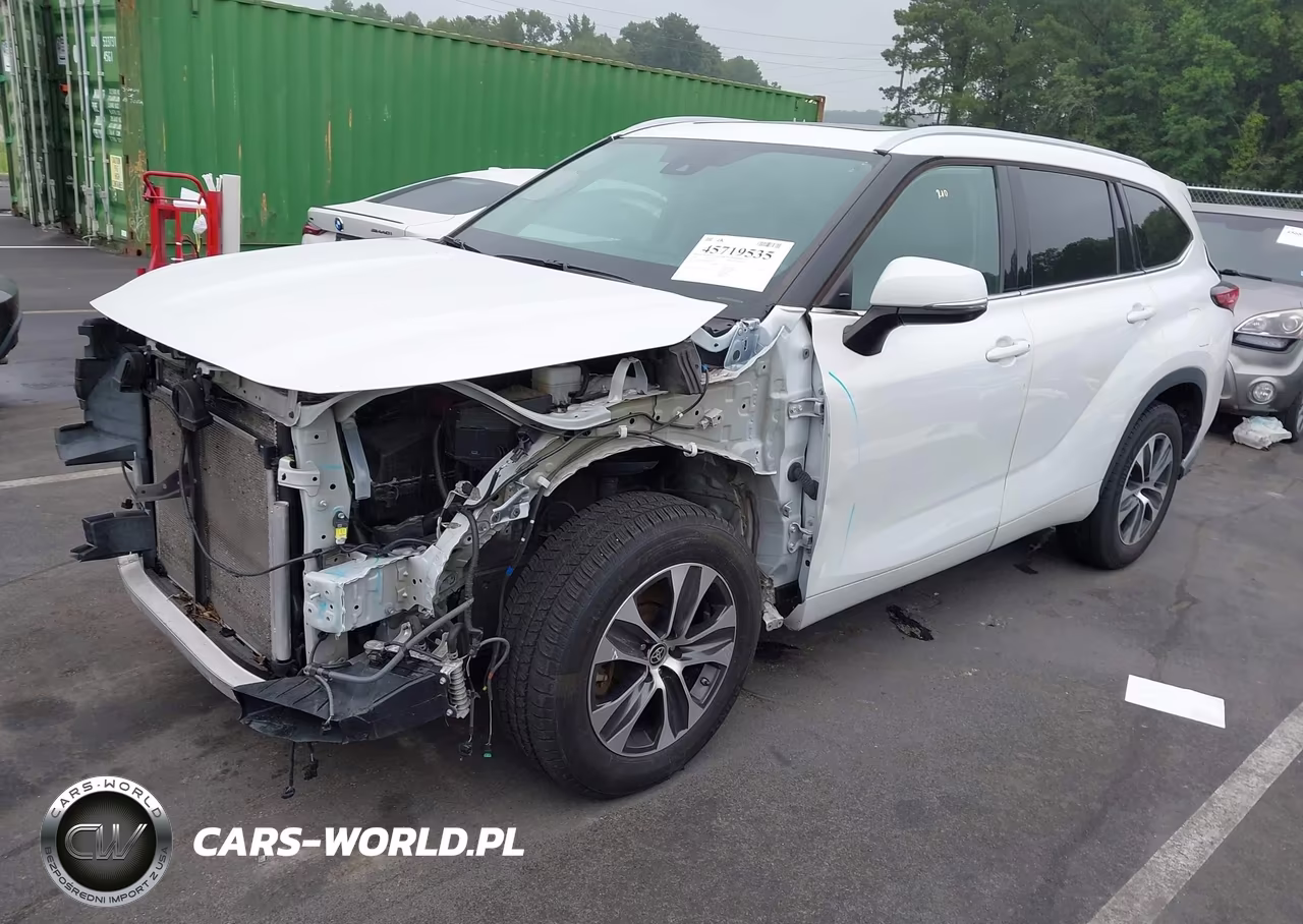 2022 Toyota Highlander Xle VIN:5TDGZRAH6NS119074 - 2