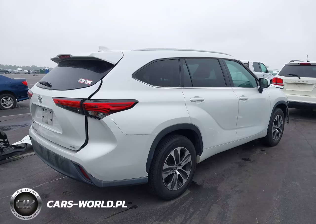 2022 Toyota Highlander Xle VIN:5TDGZRAH6NS119074 - 4
