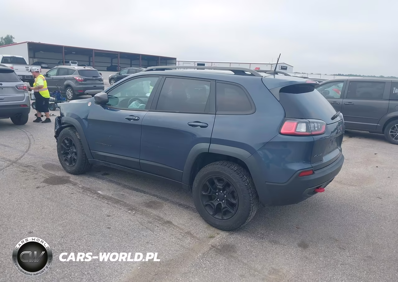 2019 Jeep Cherokee Trailhawk 4X4 VIN:1C4PJMBX8KD386269 - 3