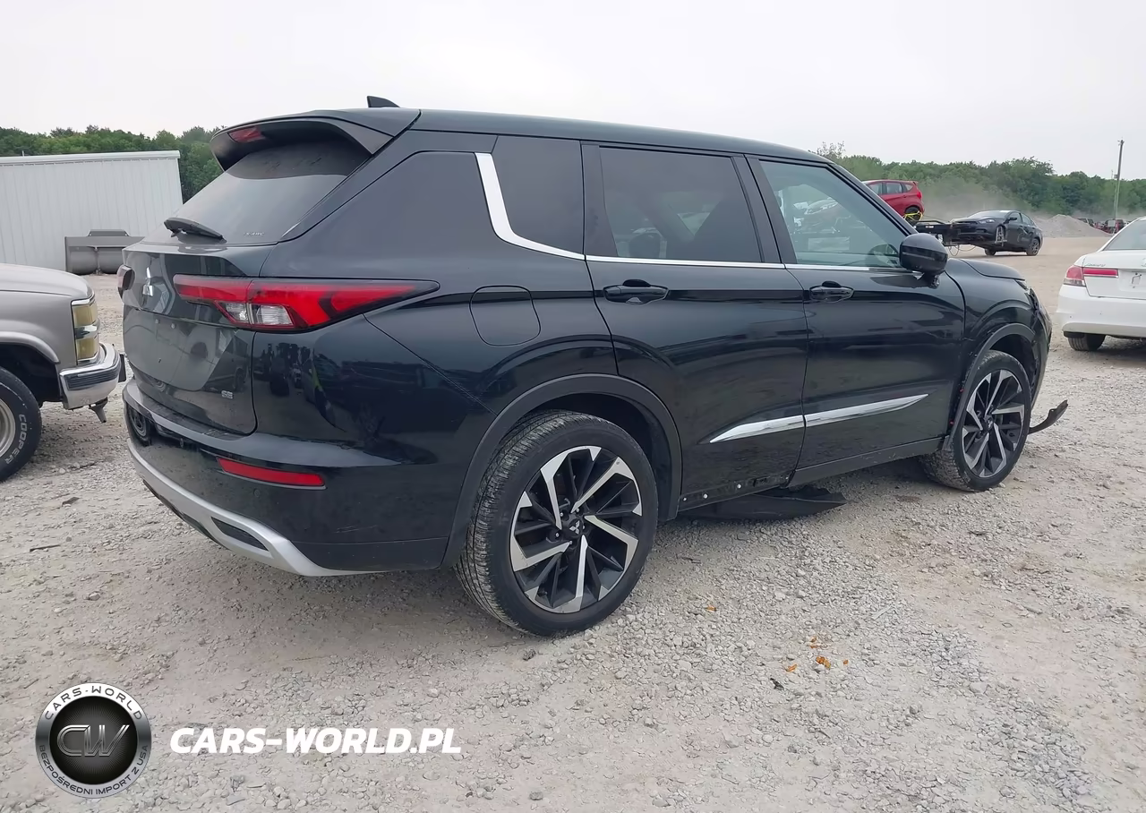 2022 Mitsubishi Outlander Black Edition S-Awc-Se 2.5 S-Awc-Se Launch Edition S-Awc VIN:JA4J4UA88NZ038545 - 4