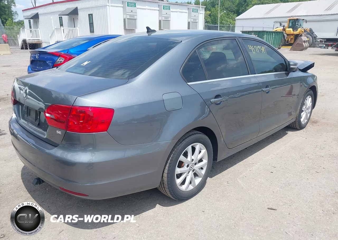 2014 Volkswagen Jetta 1.8T Se VIN:3VWB17AJ3EM287051 - 4