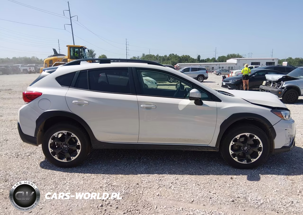 2022 Subaru Crosstrek Premium VIN:JF2GTAPC3N8234719 - 13