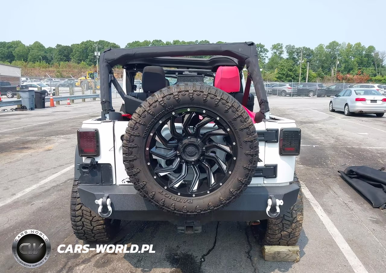 2016 Jeep Wrangler Unlimited Sport VIN:1C4BJWDG4GL329180 - 16