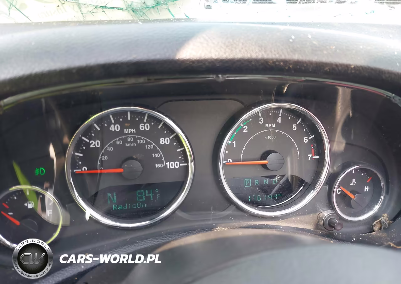2016 Jeep Wrangler Unlimited Sport VIN:1C4BJWDG4GL329180 - 7