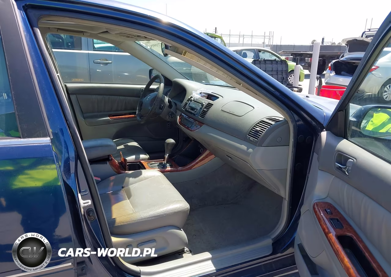2002 Toyota Camry Xle VIN:JTDBF32K920084491 - 5