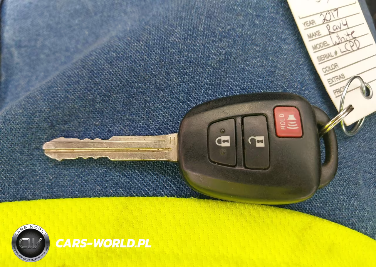 2018 Toyota Rav4 Le VIN:JTMBFREV9JJ722501 - 11