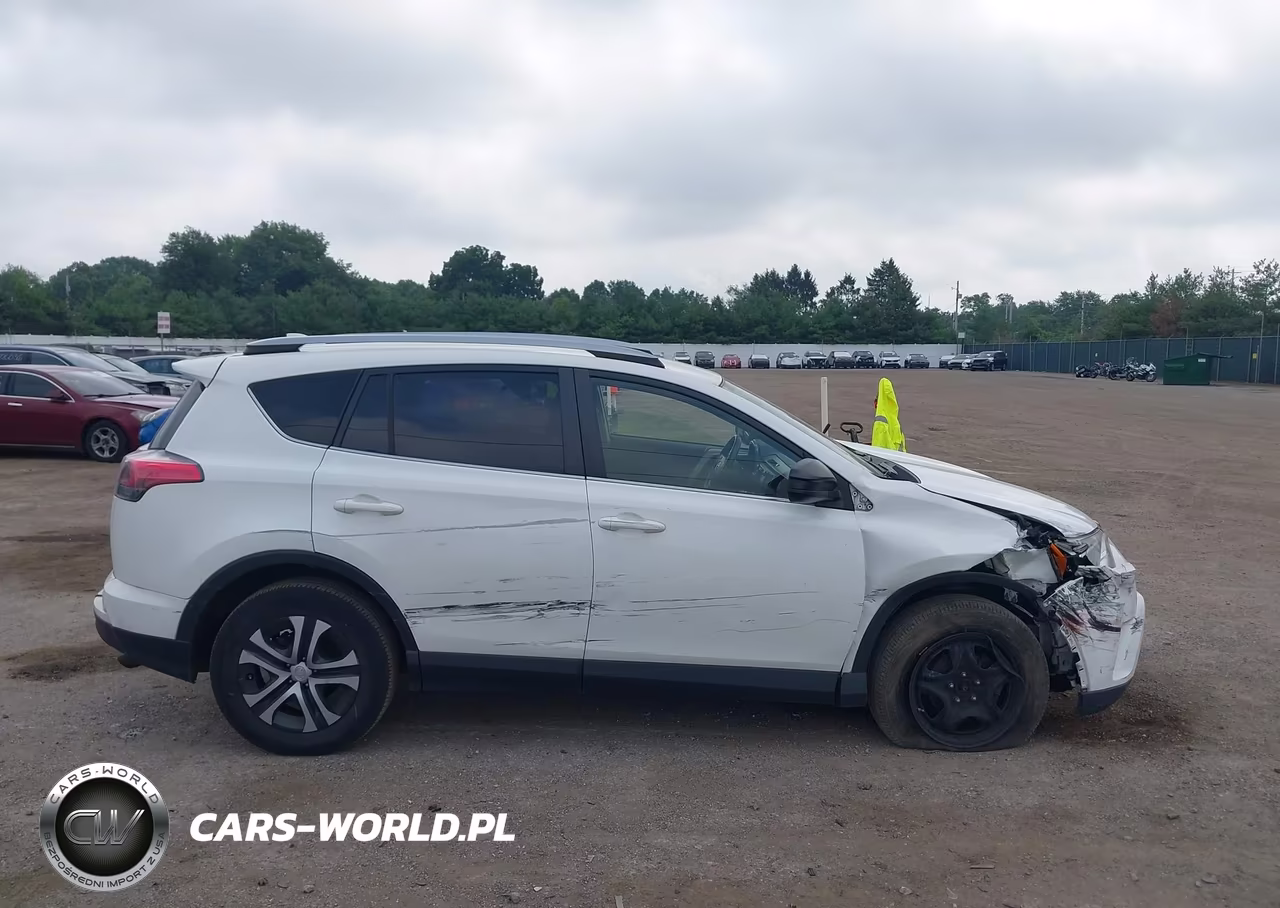 2018 Toyota Rav4 Le VIN:JTMBFREV9JJ722501 - 14