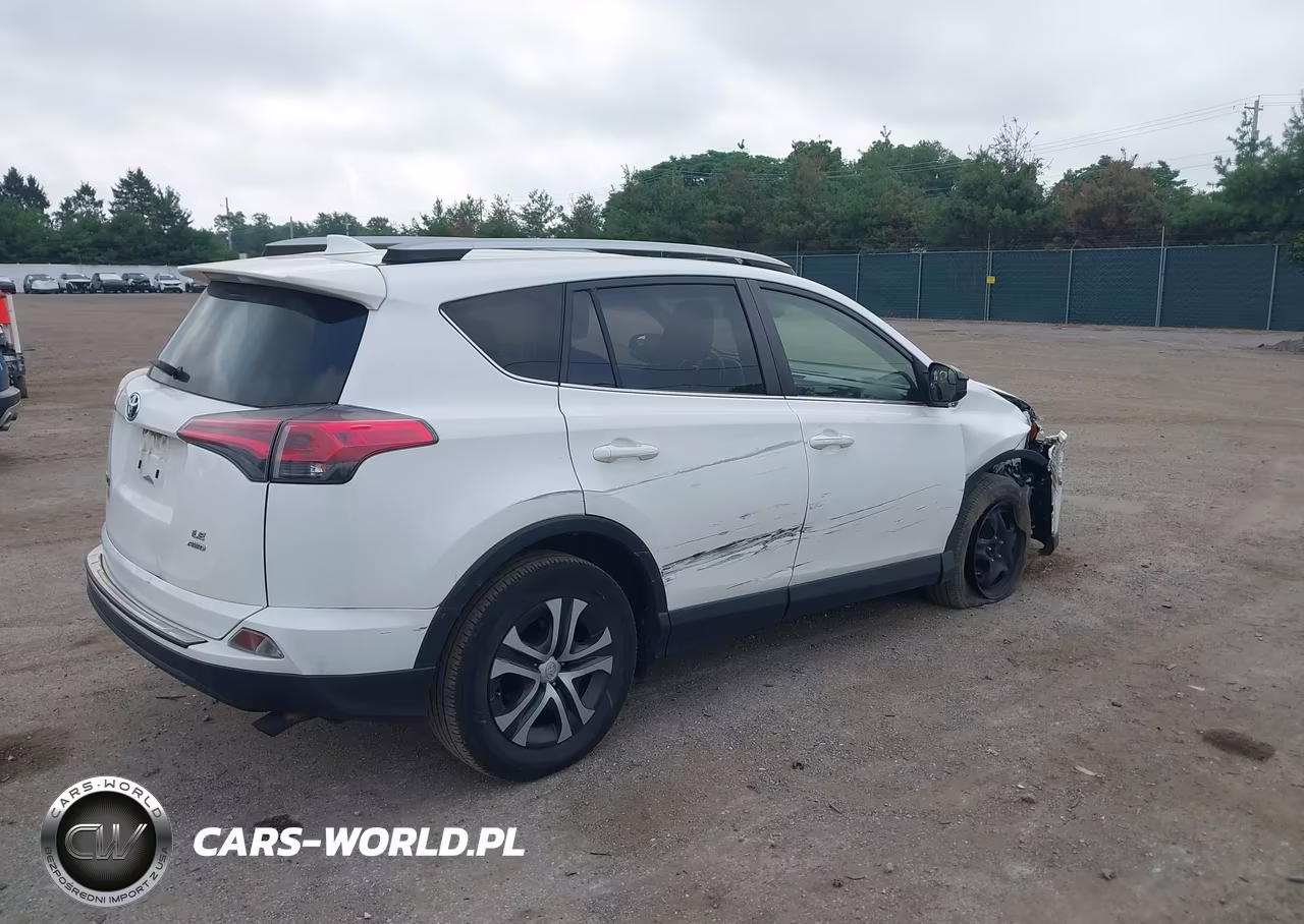2018 Toyota Rav4 Le VIN:JTMBFREV9JJ722501 - 4