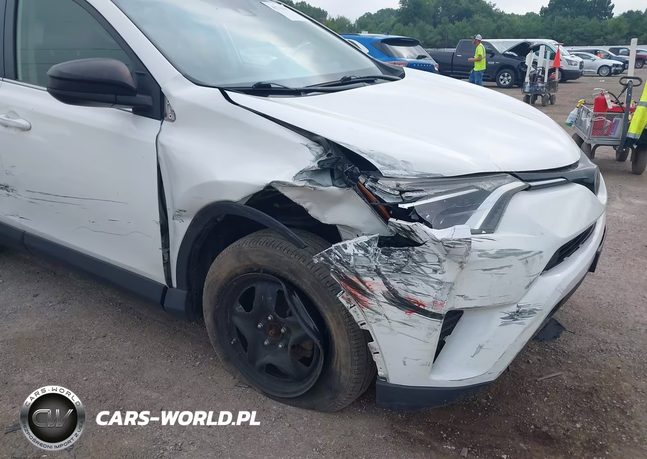 2018 Toyota Rav4 Le VIN:JTMBFREV9JJ722501 - 6