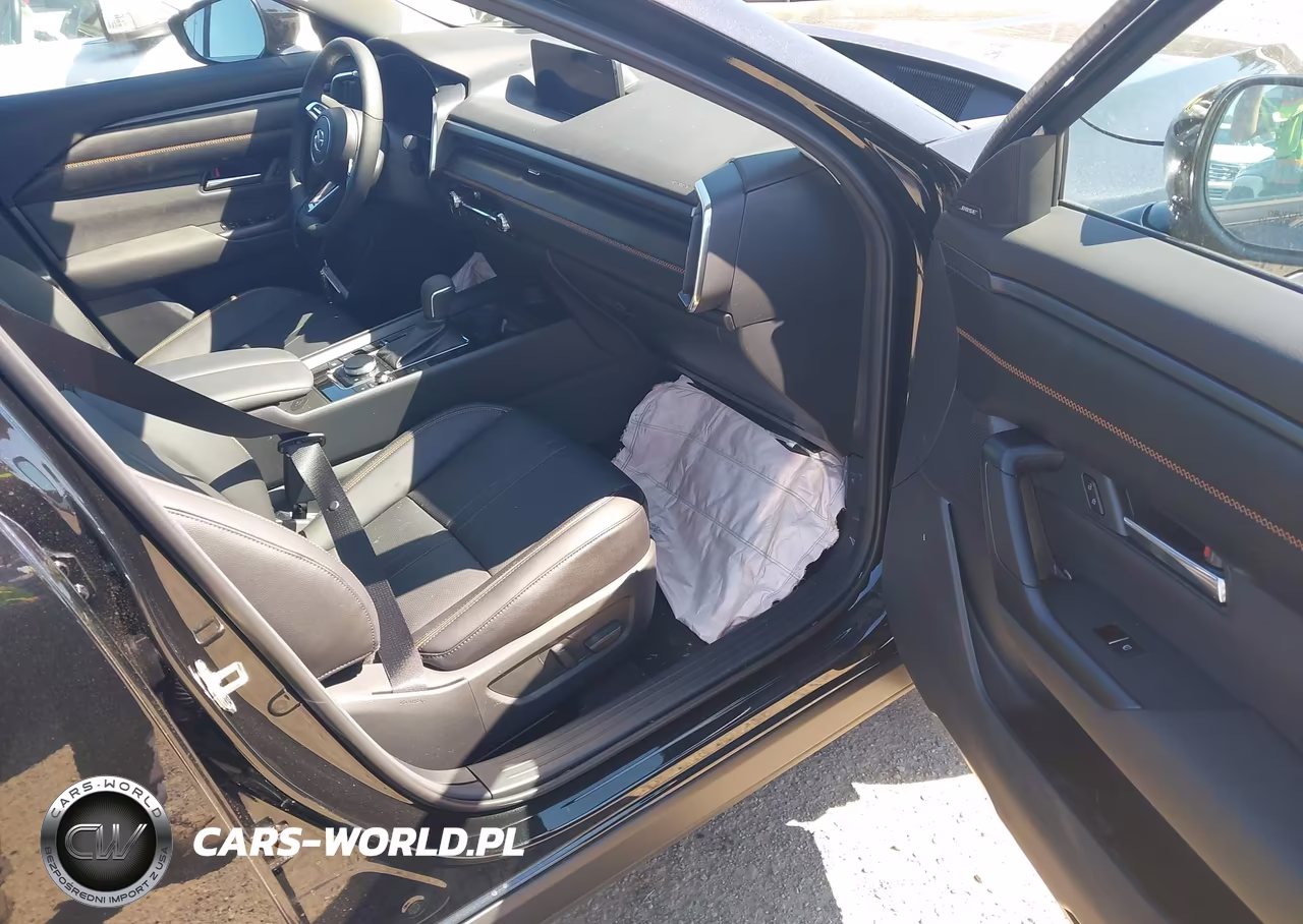 2026 Mazda Cx-50 Hybrid Premium Plus VIN:7MMVAAEWXTN175689 - 5