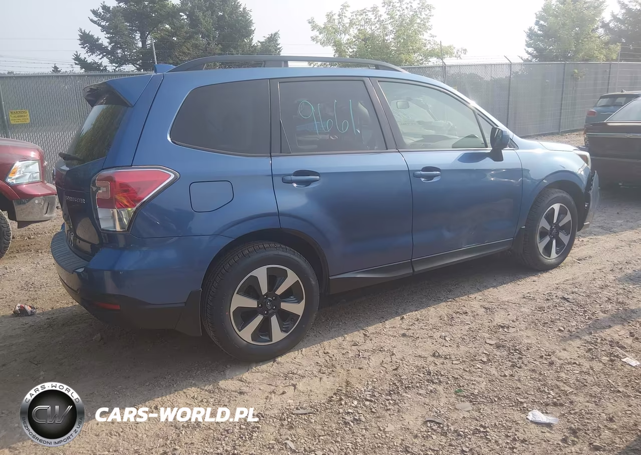 2018 Subaru Forester 2.5I Premium VIN:JF2SJAEC0JH402443 - 4