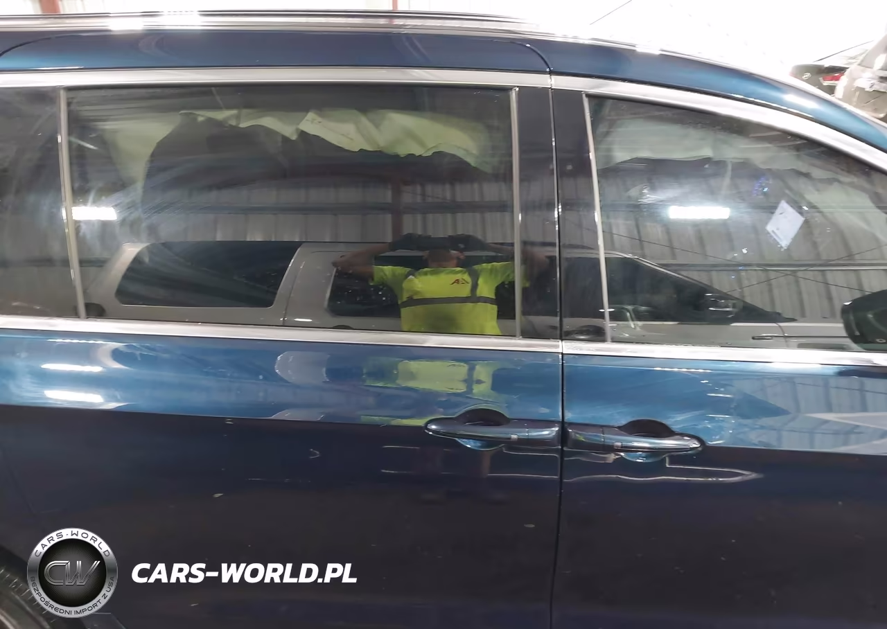 2024 Chrysler Pacifica Touring VIN:2C4RC1FG4RR180398 - 13
