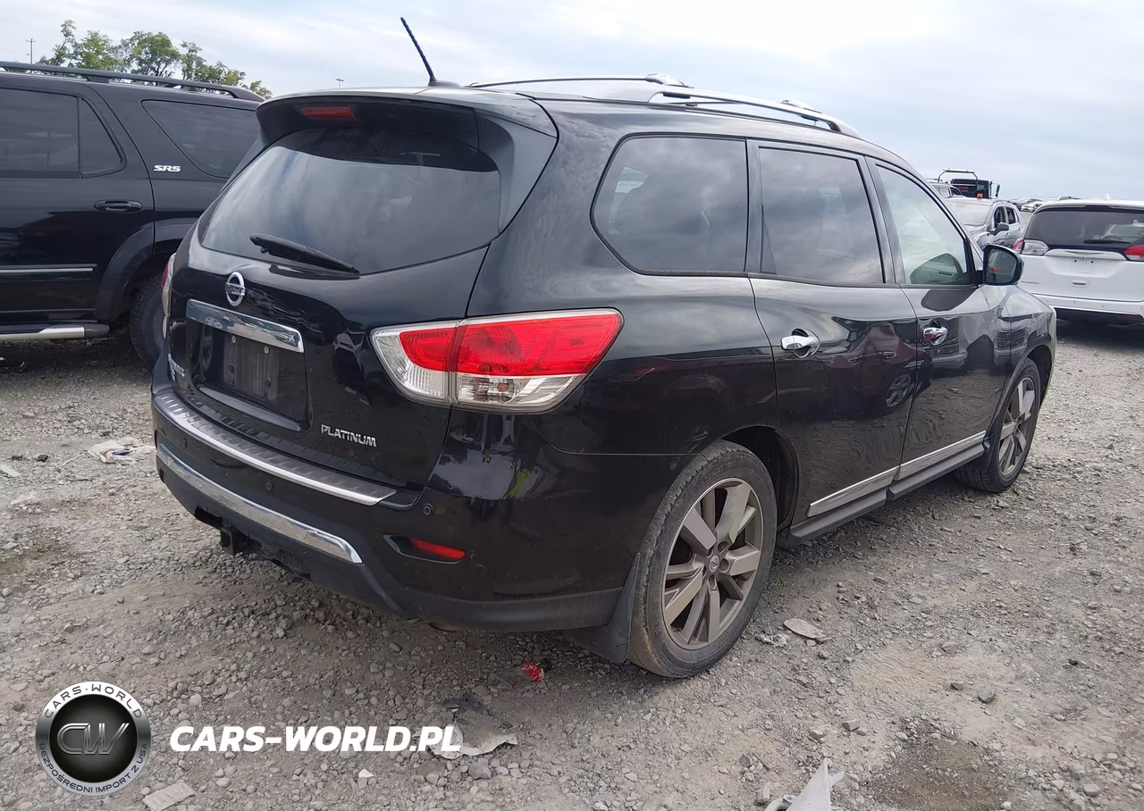 2015 Nissan Pathfinder Platinum VIN:5N1AR2MN5FC616646 - 4