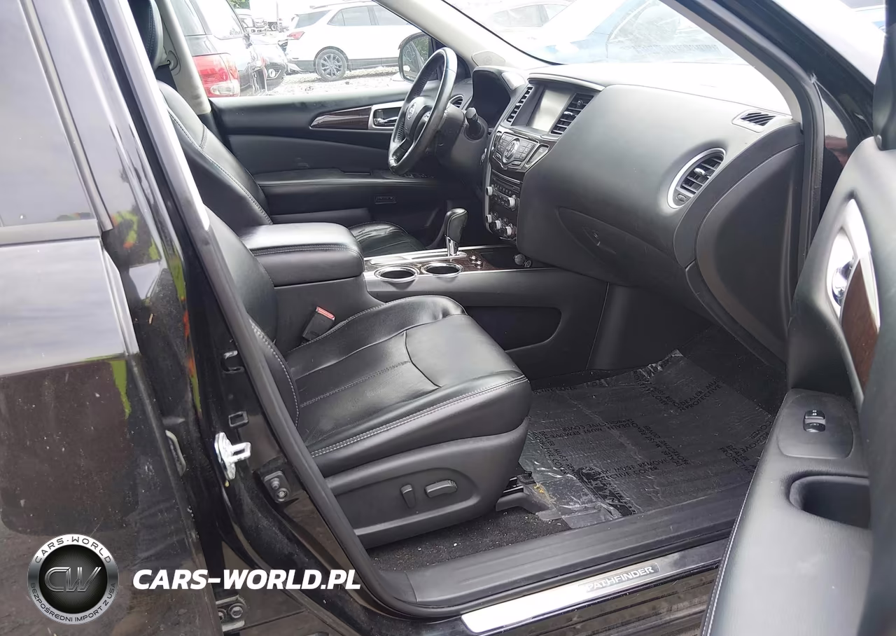 2015 Nissan Pathfinder Platinum VIN:5N1AR2MN5FC616646 - 5
